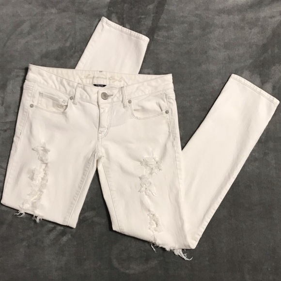 American Eagle Outfitters Denim - American Eagle Jeans, white, size 6 Regular!